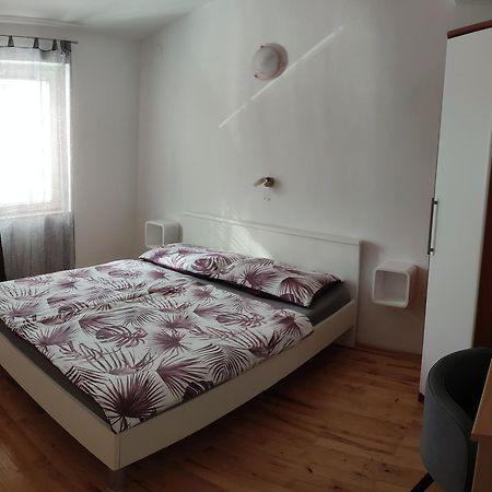 Apartment Anita Fažana Esterno foto